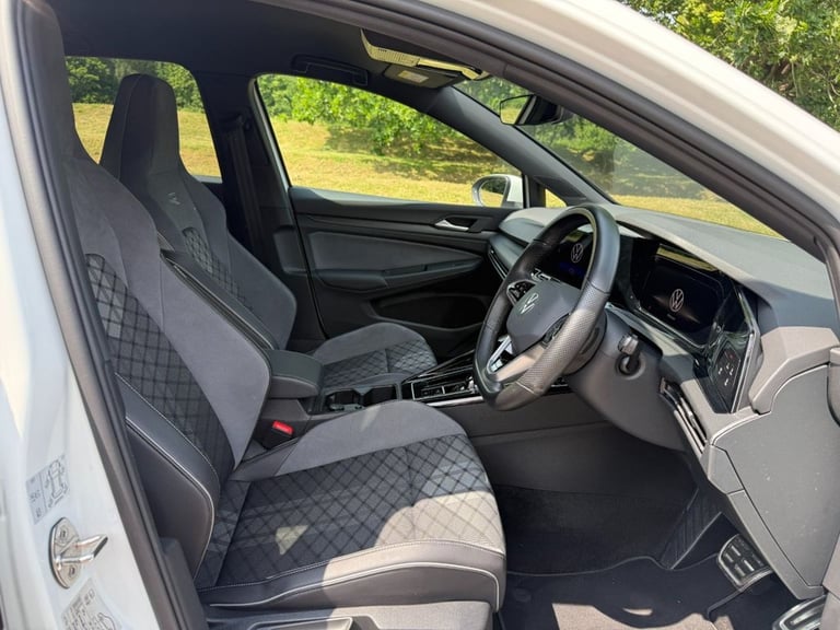 2023 Volkswagen Golf 2.0 TDI R-Line Hatchback 5dr Diesel DSG Euro 6 (s/s) (150 ps) Hatchback Dies...
