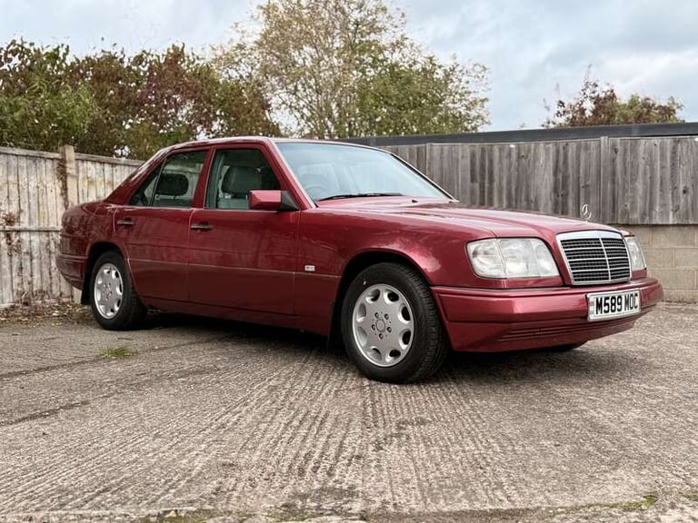1995 Mercedes-Benz E Class E280 4dr Auto [4] SALOON PETROL Automatic