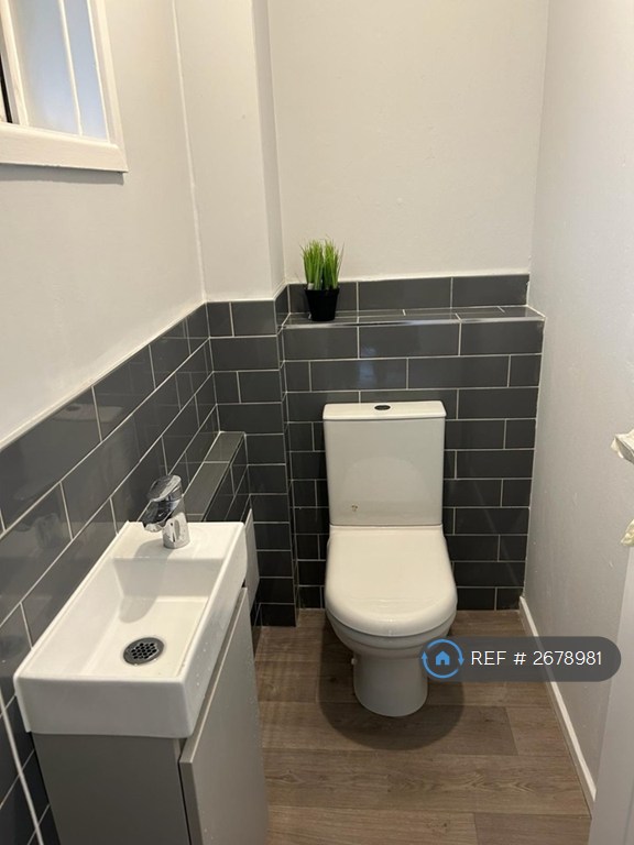 3 bedroom house in Mozart Close, Basingstoke, RG22 (3 bed) (#2678981)