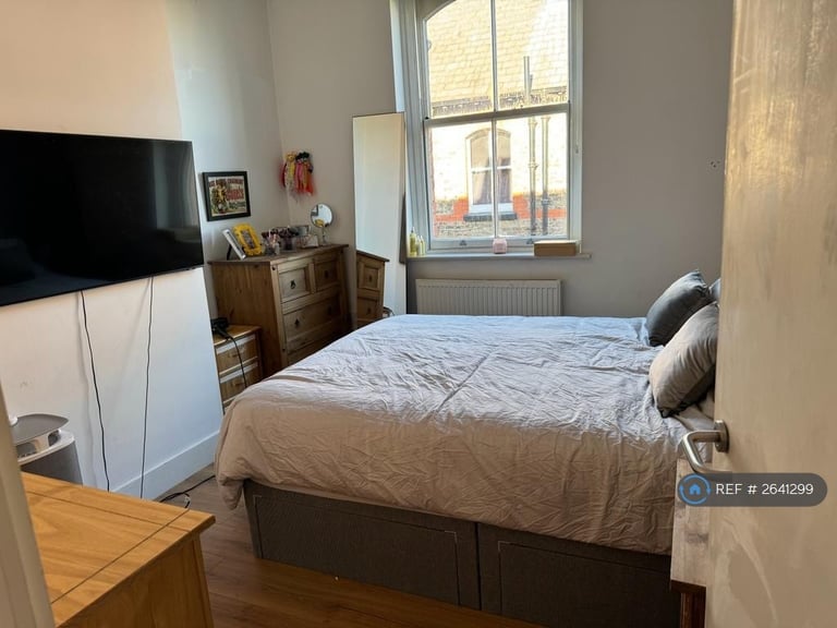 3 bedroom flat in New Hall, Liverpool, L10 (3 bed) (#2641299)