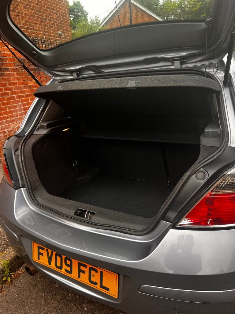 2009 Vauxhall, ASTRA, 1.8 Petrol Automatic 