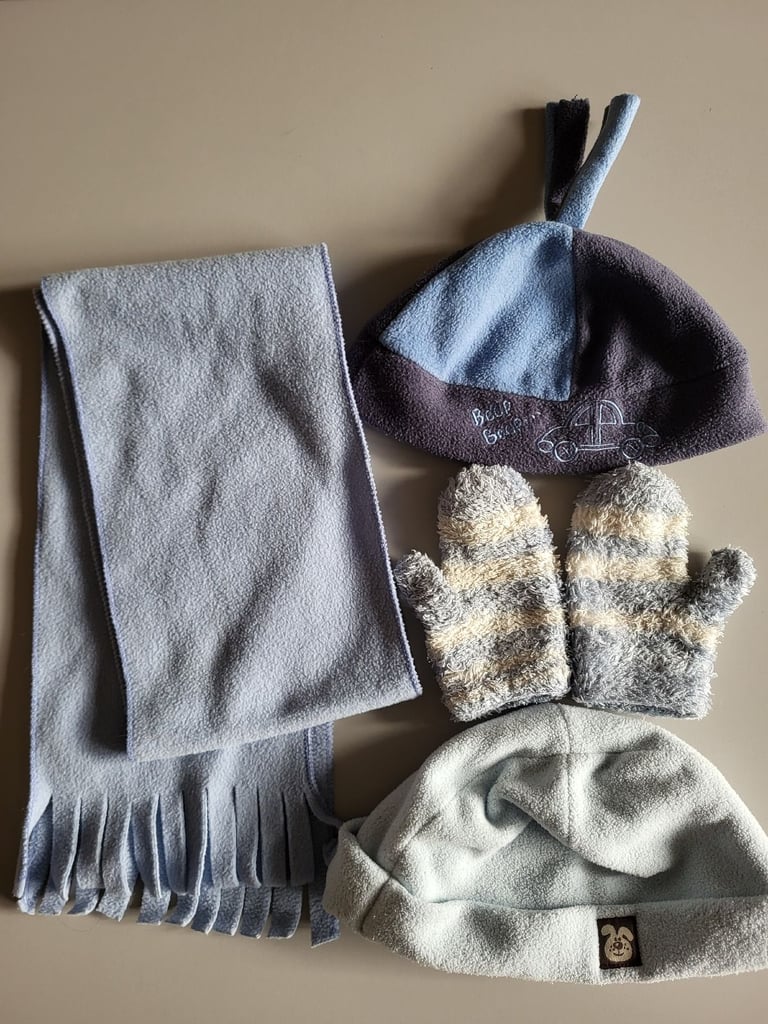 image for Set of 2 x hats, scarf, mittens 12-24 months 