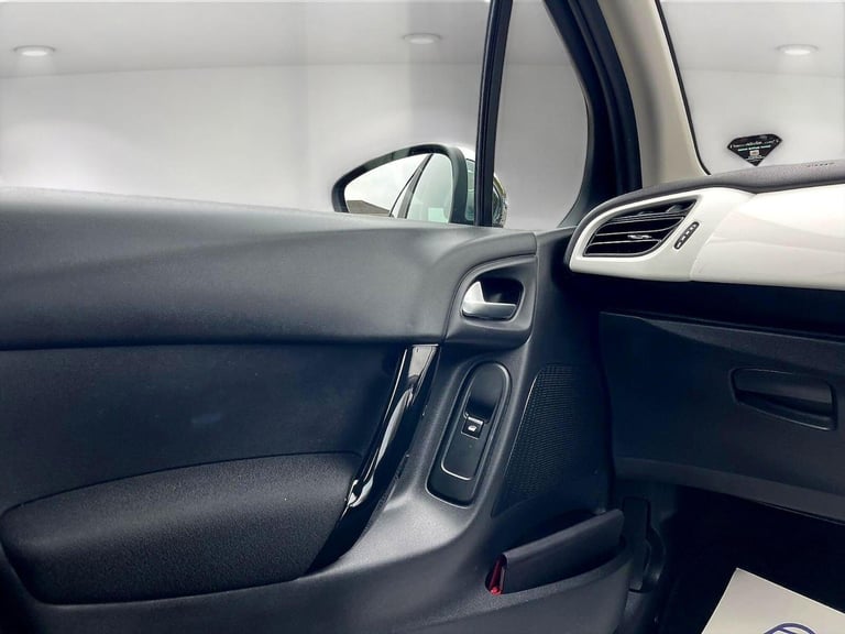 2013 Citroen C3 1.2 VTi Selection Euro 5 5dr Petrol