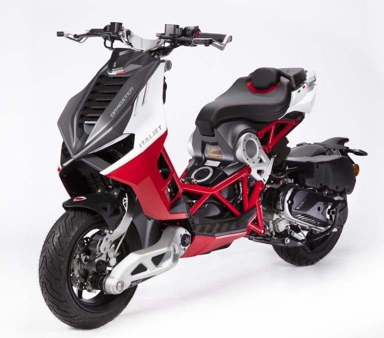 ItalJet Dragster 200cc Naked Sports Automatic Scooter Was £5299 Now £3699