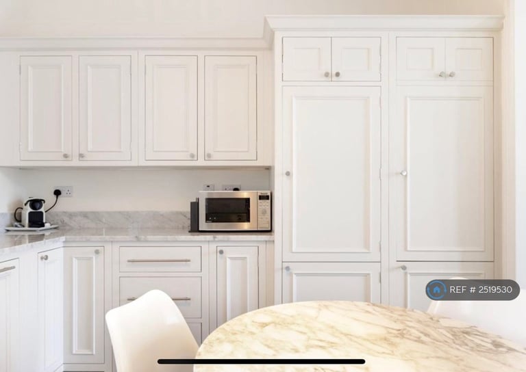 2 bedroom flat in Wandsworth Bridge Road, London, SW6 (2 bed) (#2519530)