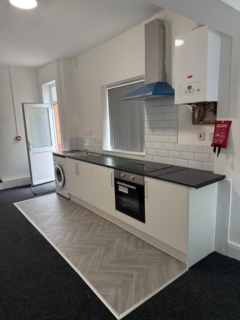 SELF CONTAINED ROOMS AVAILABLE IN SUPPORTED ACCOMMODATION FOR BENEFIT CLAIMANTS UC PIP