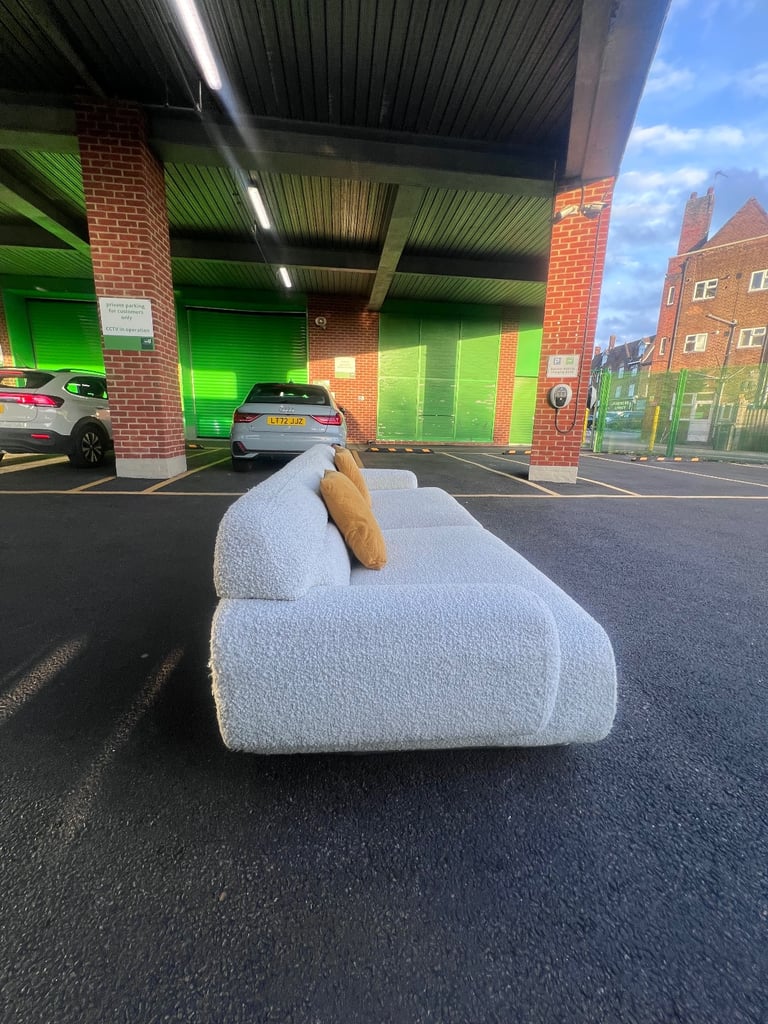 Cream Boucle CB2 Logan 4 Seater Sofa DELIVERY AVAILABLE 