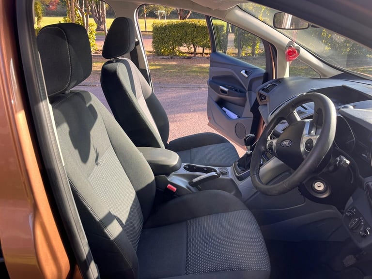 2012 Ford Grand C-Max 1.0T EcoBoost Zetec Euro 5 (s/s) 5dr MPV Petrol Manual