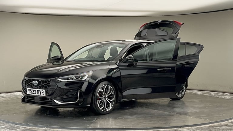 2022 Ford Focus Focus ST-Line Vignale 5 door 1.0L EcoBoost 155PS mHEV FWD 7 Speed PowerShif 5 doo...