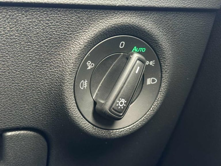 2024 Skoda Karoq 1.5 TSI Sportline 5dr DSG Automatic SUV Petrol Automatic