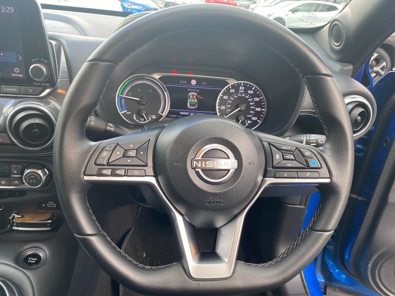 2022 Nissan Juke 1.6 Hybrid Tekna 5dr Auto Hatchback Hybrid Automatic