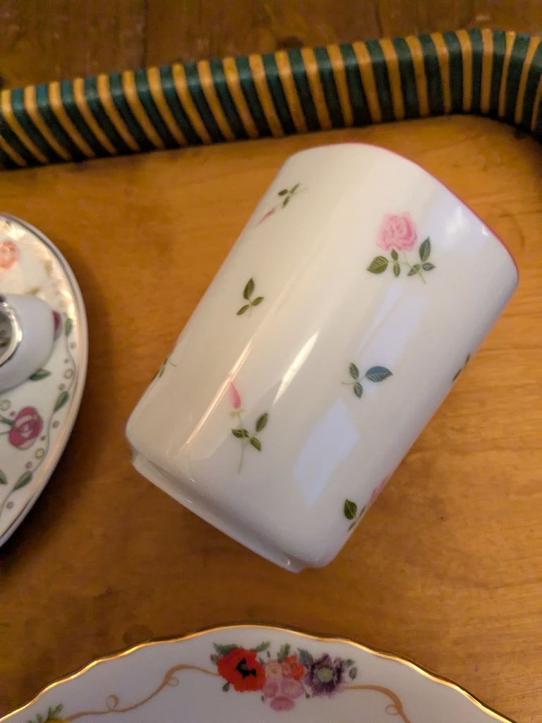 7 assorted ornamental plates, etc.