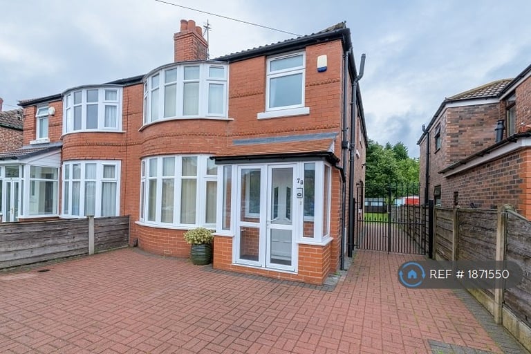 image for 4 bedroom house in Finchley Road, Manchester, M14 (4 bed) (#1871550)