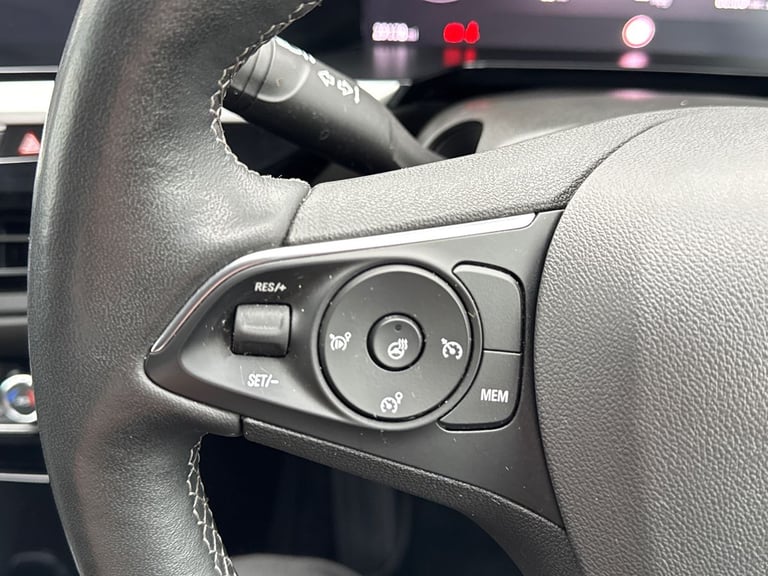 2023 Vauxhall Grandland Grandland 1.2 Turbo 130ps Ultimate Hatchback Petrol Manual