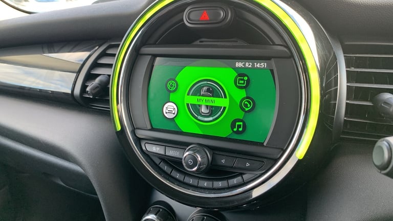 2018 MINI Hatch 1.5 Cooper Hatchback 3dr Petrol Steptronic Euro 6 (s/s) (136 ps) Hatchback Petrol...