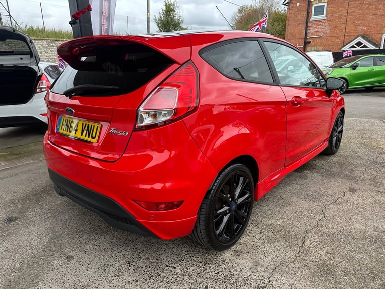 2014 Ford Fiesta 1.0 EcoBoost 140 Zetec S Red 3dr HATCHBACK Petrol Manual