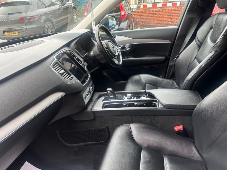 2020 Volvo XC90 2.0 B5 MHEV Momentum SUV 5dr Petrol Hybrid Auto 4WD Euro 6 (s/s) (250 ps) Automatic