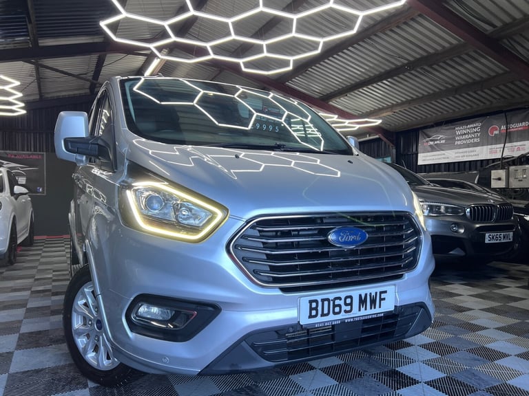 2019 Ford Tourneo Custom 2.0 EcoBlue 130ps L/R 8 Seater Titanium Auto MPV Diesel Automatic