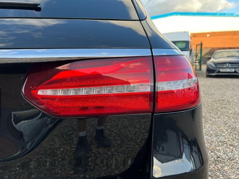2017 Mercedes-Benz E Class 2.0 E220d AMG Line (Premium) G-Tronic+ Euro 6 (s/s) 5dr ESTATE Diesel ...