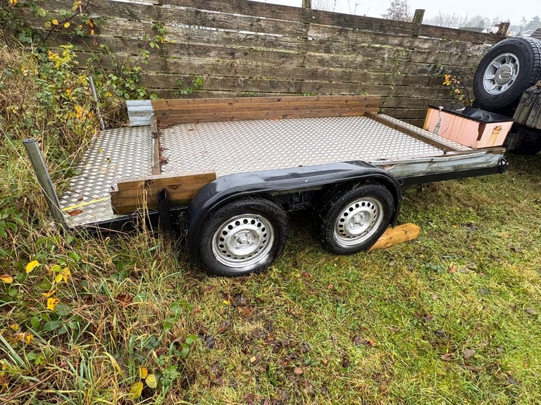 4 wheel Beaver Tail Trailer