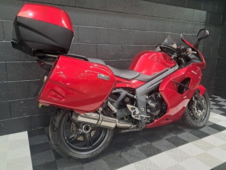 2013 13 TRIUMPH SPRINT GT 1050 ABS FINANCE SPECIALISTS APPLY NOW