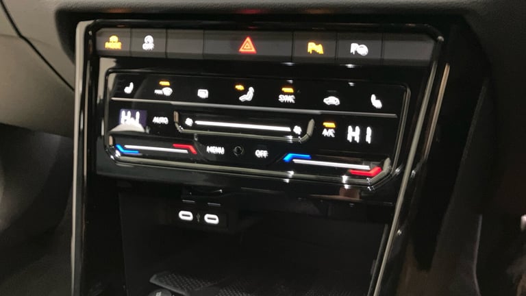 2025 Volkswagen T-Roc 1.5 TSI R-Line 5dr Petrol Hatchback Hatchback Petrol Manual
