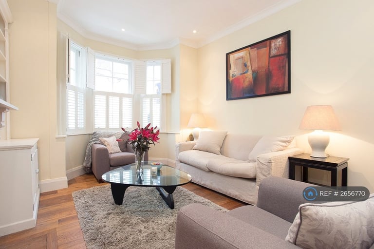 1 bedroom flat in Dancer Road, London, SW6 (1 bed) (#2656770)