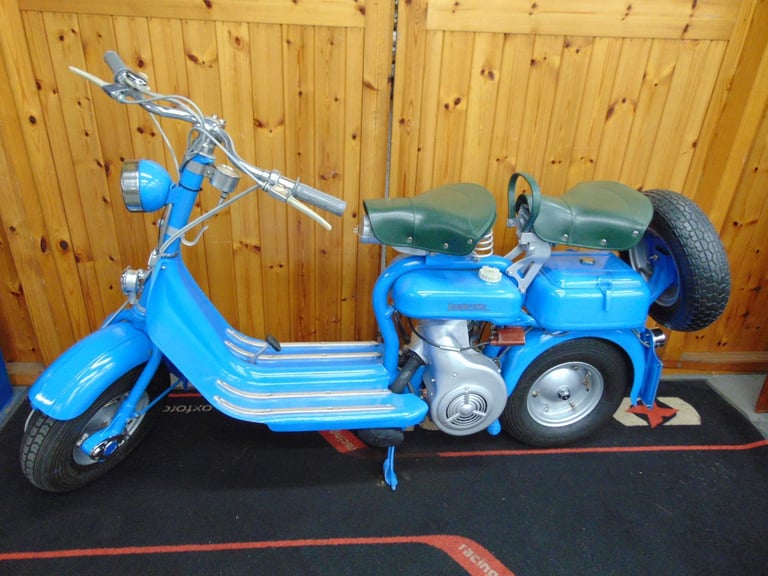 Lambretta 150 Model runner original 1956 classic investment display Italian shop