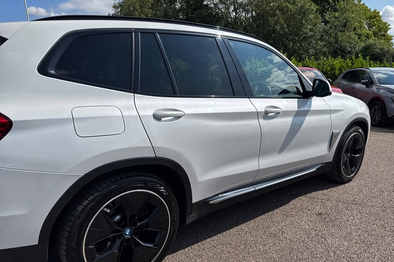  BMW Ix3 80kwh Premier Edition Suv 5dr Electric Auto 286 Ps Electric