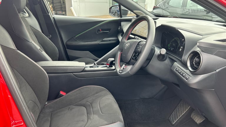 2025 Toyota C-HR 2.0 PHEV GR Sport 5dr CVT Hatchback Hatchback Hybrid Automatic