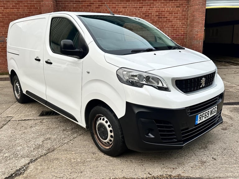 2020 Peugeot Expert 2.0 BlueHDi 1400 Professional Standard Panel Van MWB Euro 6 (s/s) 6dr PANEL V...