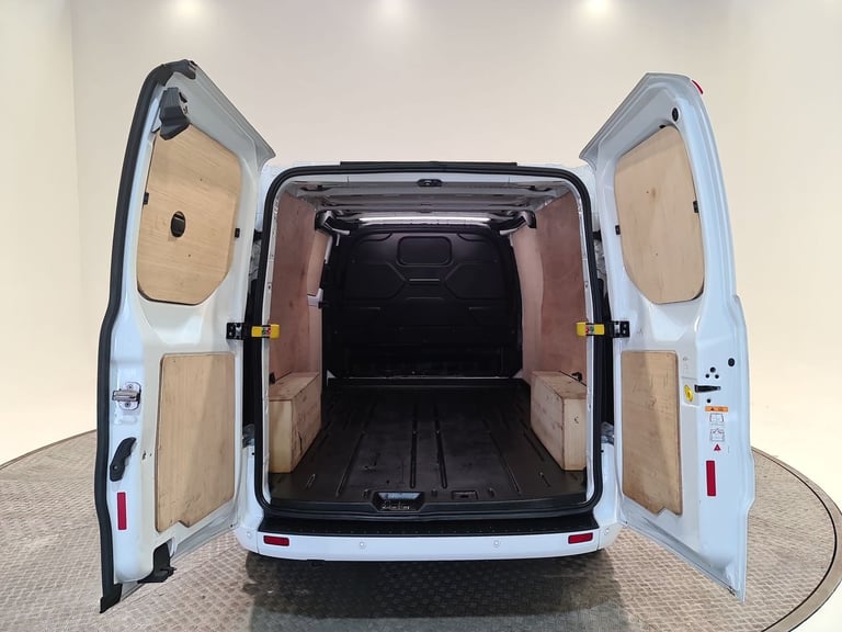 2023 Ford Transit Custom 2.0 300 ECOBLUE LIMITED L2 H1 130 BHP LWB Panel Van Diesel Manual