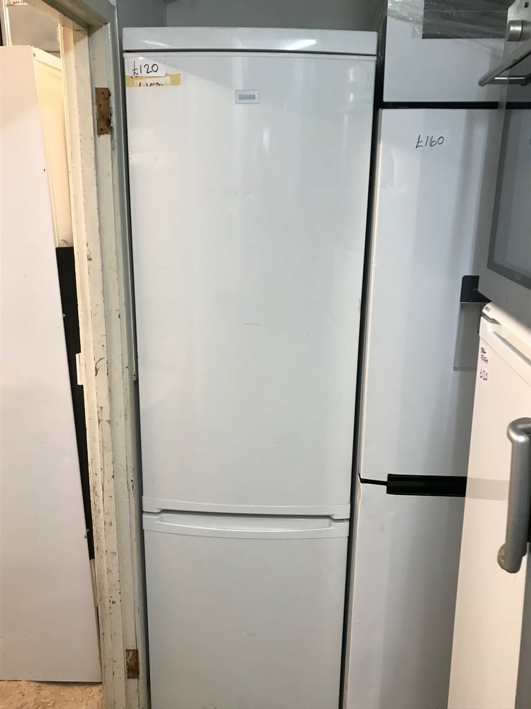 image for ZANUSSI FRIDGE FREEZER IN GOOD CONDITION ONLY £120