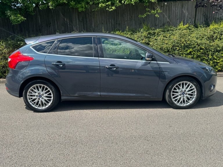 2013 Ford Focus 2.0 TDCi Zetec 5dr Powershift HATCHBACK DIESEL Automatic