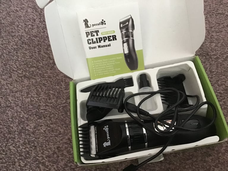 Pet clippers