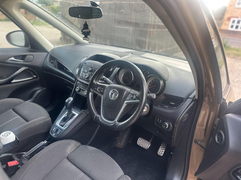 VAUXHALL ZAFIRA TOURER 2.0 CDTi SRi 2013