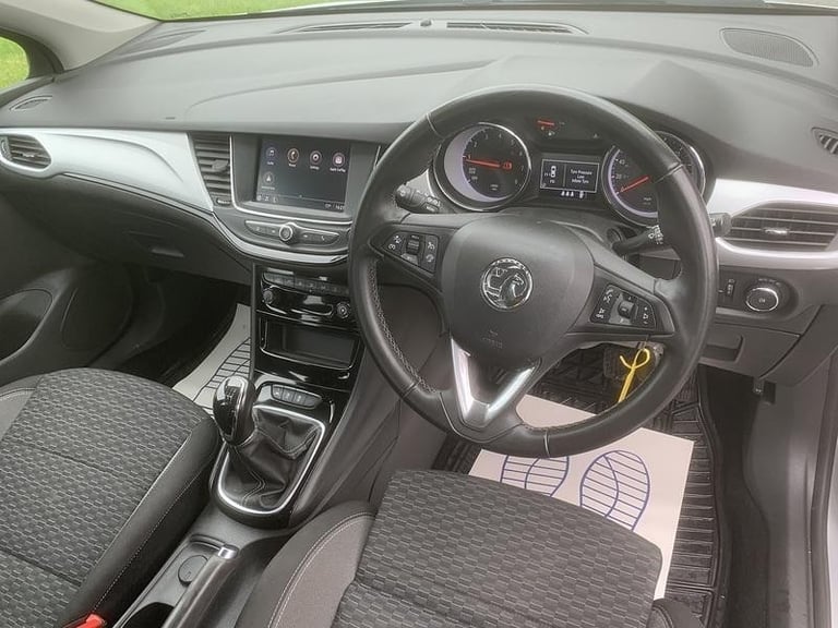 2020 Vauxhall Astra SRI 1.2T - New MOT - Only 41000 miles