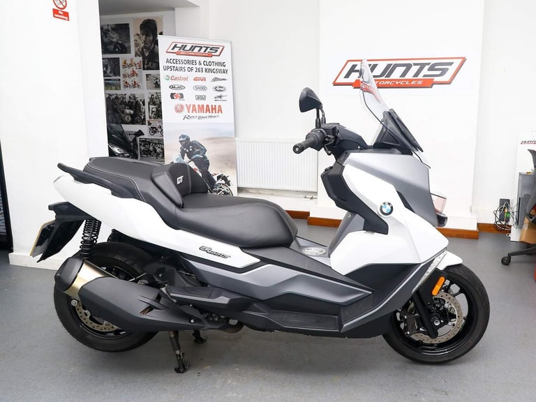2022, '22 BMW C400 GT Scooter. A2 Legal scooter. ONLY 600 MILES. £6,395
