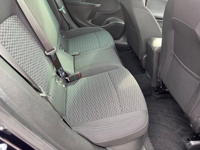 2018 Vauxhall Astra 1.4i Turbo SRi Euro 6 5dr HATCHBACK Petrol Manual