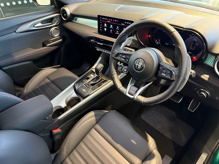 2025 Alfa Romeo Tonale 1.3 PHEV Tributo Italiano 5dr Auto Hatchback Petrol Parallel PHEV Automatic