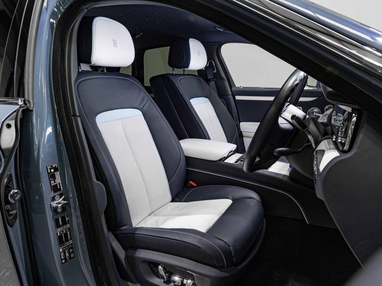  Rolls-Royce Ghost 6.75 V12 Auto 4WD Euro 6 4dr Petrol Automatic