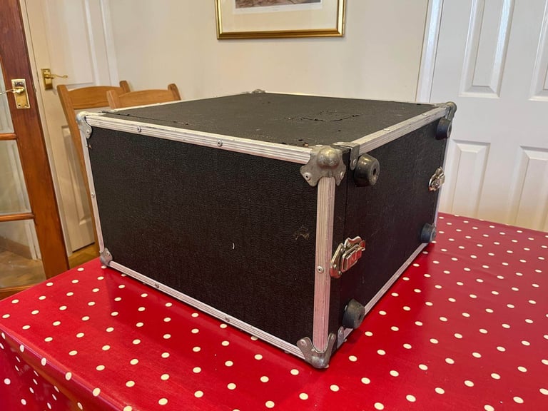 Amp rack mount flight case