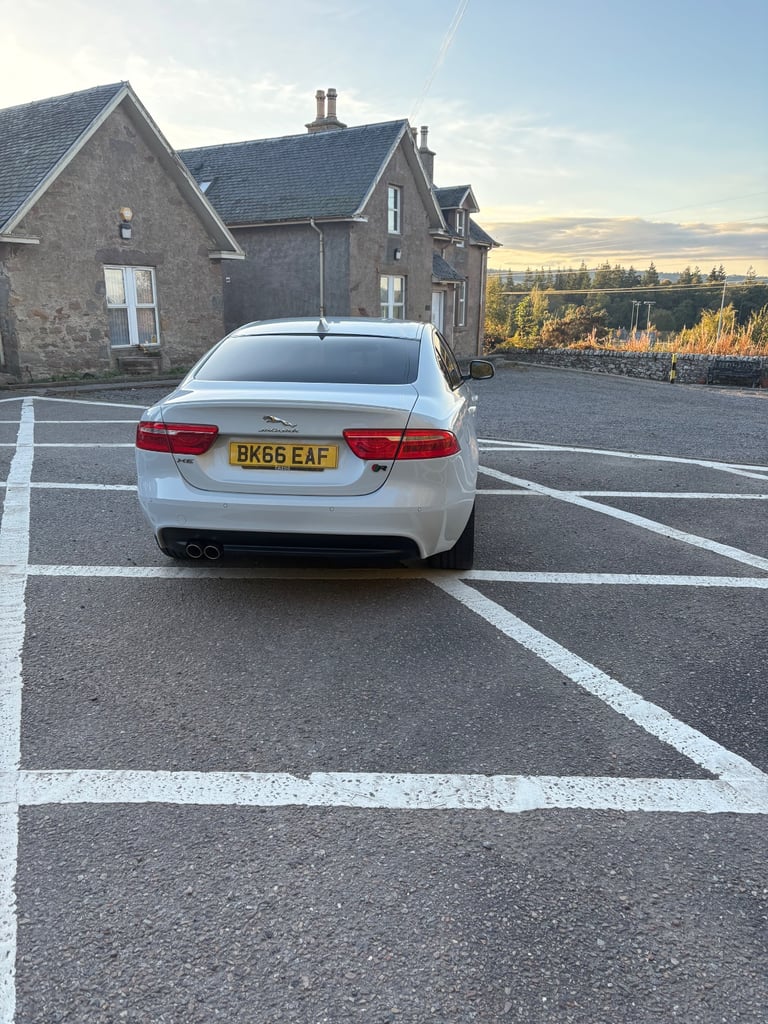 Jaguar, XE, Saloon, 2016, Manual, 1999 (cc), 4 doors