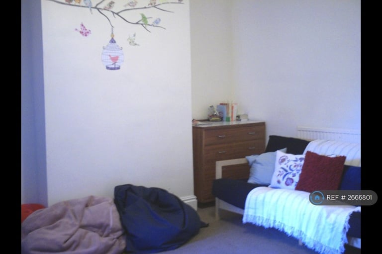 6 bedroom house in Parkers Road, Sheffield, S10 (6 bed) (#2666801)