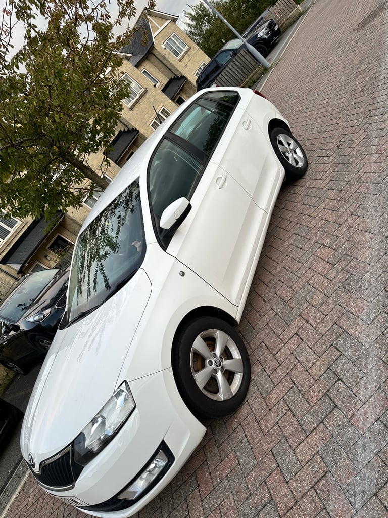 Skoda, RAPID SPACEBACK, Hatchback, 2014, Manual, 1197 (cc), 5 doors