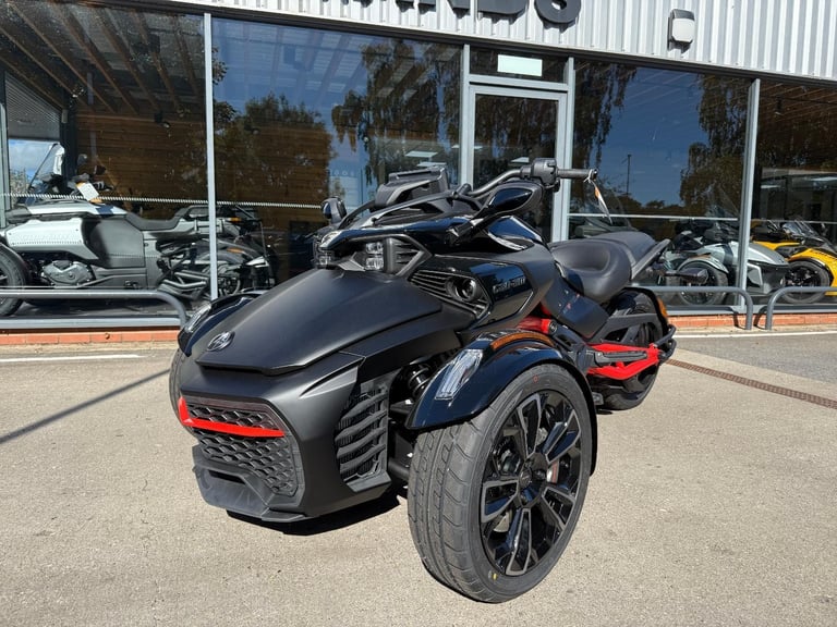 2025 Can-Am Spyder F3s 6 speed semi auto trike 