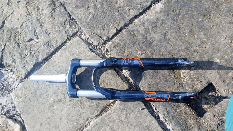Suntour MTB fork 27.5