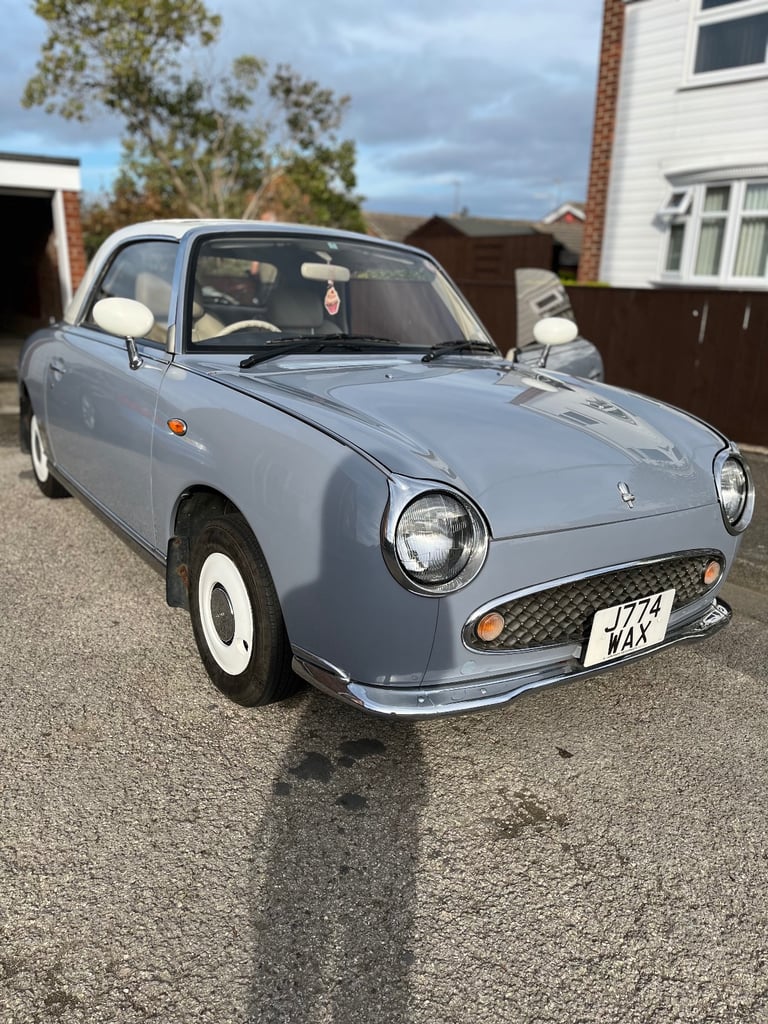 Nissan figaro