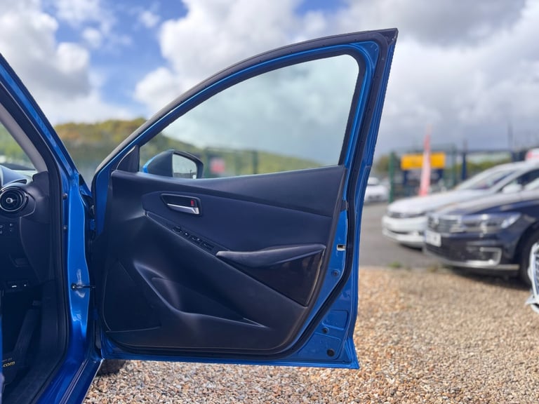 2015 Mazda Mazda2 1.5 SE-L 5dr HATCHBACK Petrol Manual