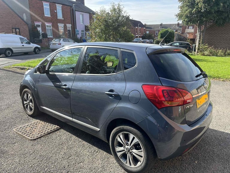 image for Kia Venga 3,1.6 crdi 67-reg, 33k miles, sat nav, F.S.History